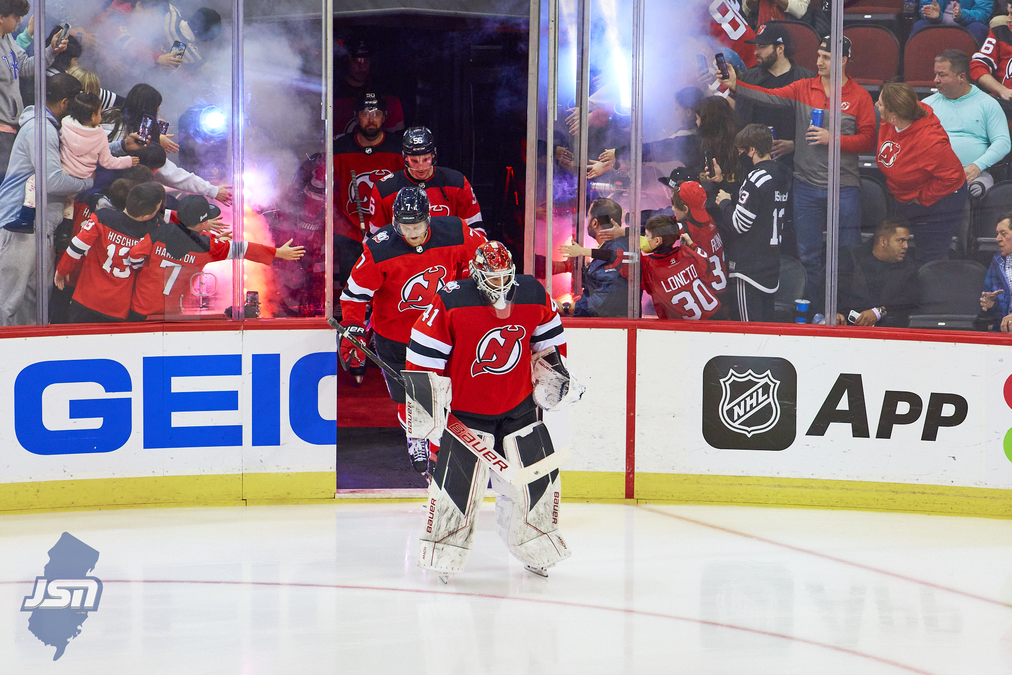 New Jersey Devils In Extension Talks With Star Forward - NHL Trade